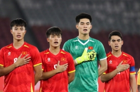 Thủ môn Trần Trung Kiên (HAGL) đứng trước cơ hội sang Nhật Bản