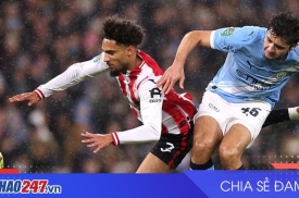 Tranh cãi thẻ đỏ Khusanov: Man City hạ Brentford 2-0 tại Carabao Cup