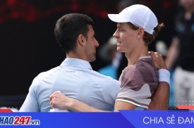 Jannik Sinner dẫn Novak Djokovic 2-1 ở bán kết Australian Open 2026