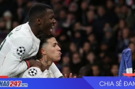 Chelsea thua PSG 2-5: Enzo Fernandez ăn mừng gây tranh cãi, bị đáp trả