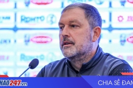 HLV Peter Cklamovski đối mặt làn sóng chỉ trích sau thất bại của Malaysia