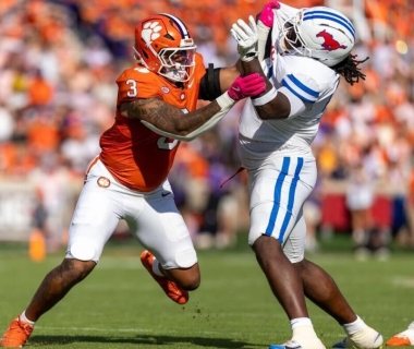 Ryan Wilson dự kiến NFL Mock Draft 2026: Fernando Mendoza số 1