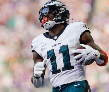 Tương lai A.J. Brown và Eagles trước hạn chót giao dịch NFL 2025
