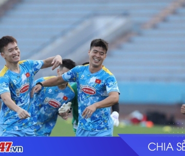 ĐT Việt Nam lên đường sang Lào, quyết tâm thắng trận ngày 19/11