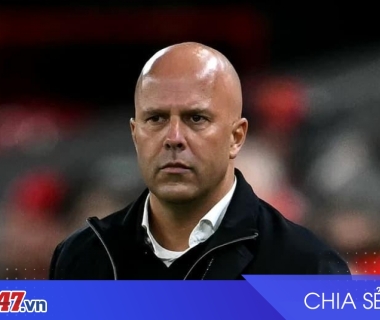 Tương lai HLV Arne Slot tại Liverpool sau thất bại 0-3 trước Nottingham Forest