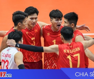 Bóng chuyền nam Việt Nam áp đảo Indonesia, chạm tay HCV