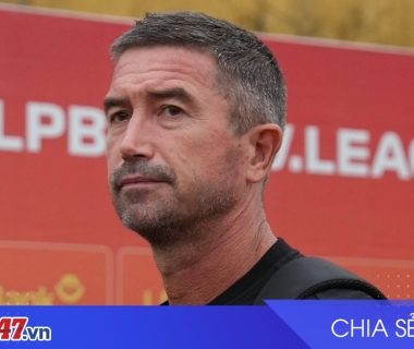 Hà Nội FC thắng Becamex TP.HCM 4-2: HLV Kewell khen thủ môn đối phương xuất sắc nhất