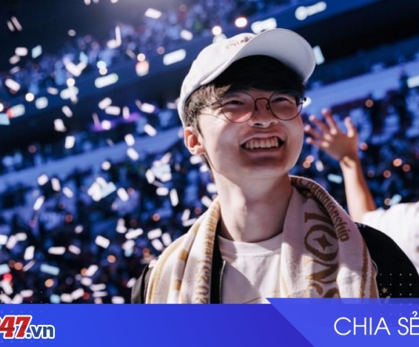 HLV Tabe ca ngợi T1 và Faker sau chức vô địch CKTG 2025